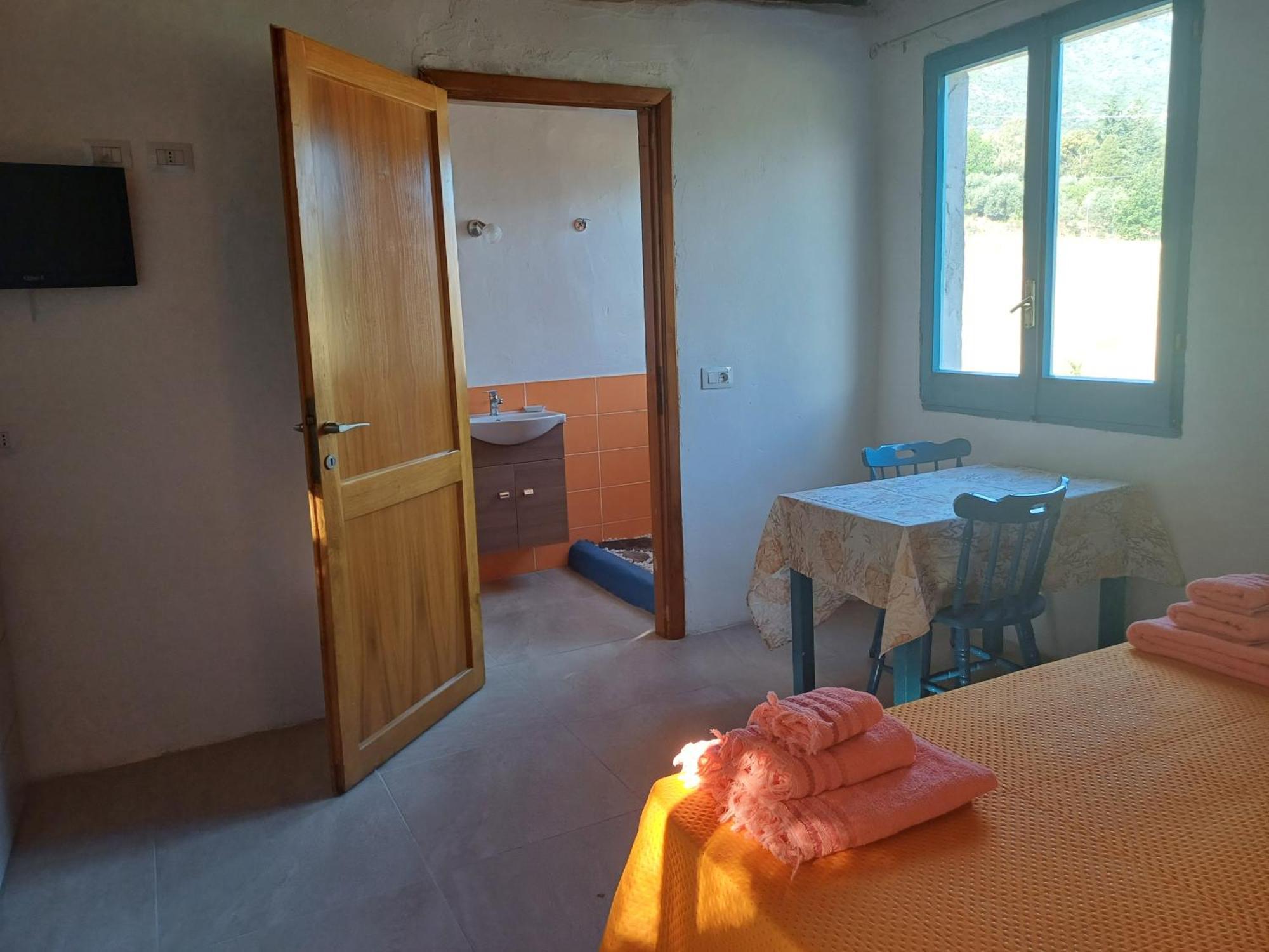Sole In Ogliastra Bed & Breakfast Jerzu Room photo